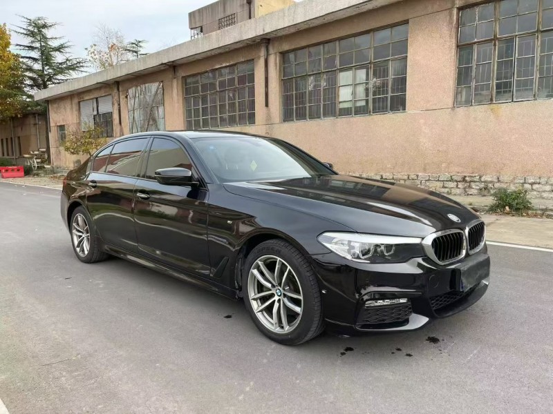 枣庄18年宝马5系3