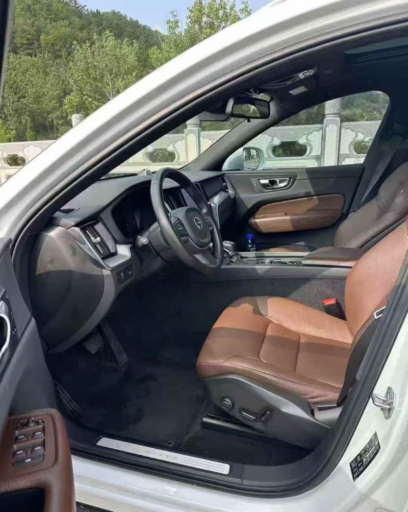 潍坊20年沃尔沃XC606