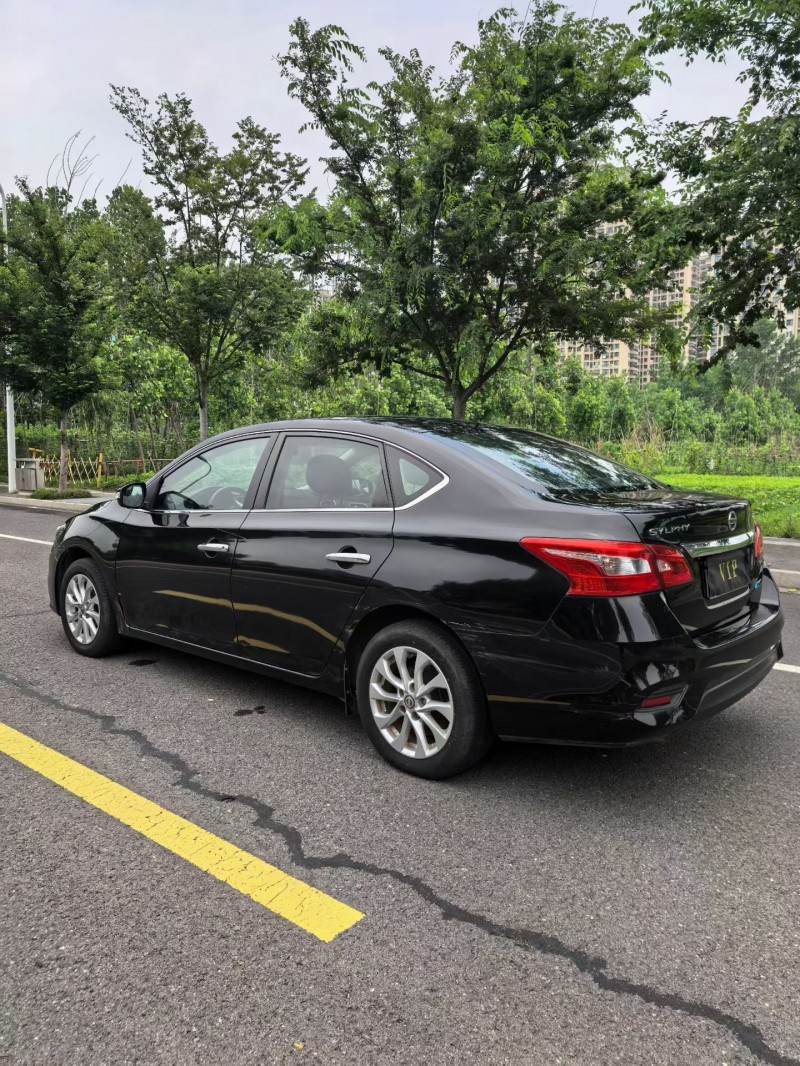 宿迁19年日产轩逸4