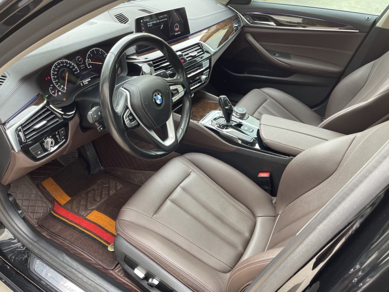 济宁19年宝马5系4