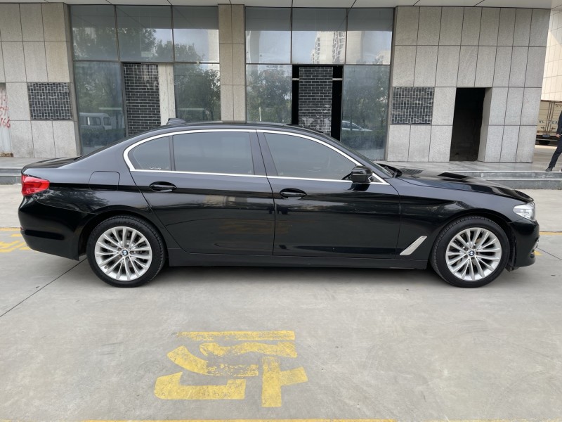 济宁19年宝马5系7