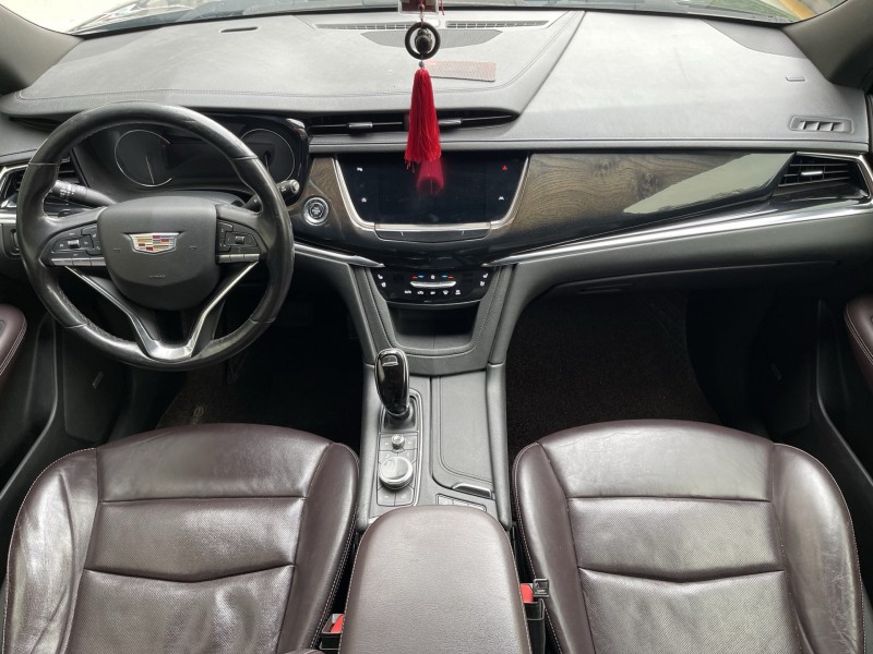 济宁21年凯迪拉克XT65
