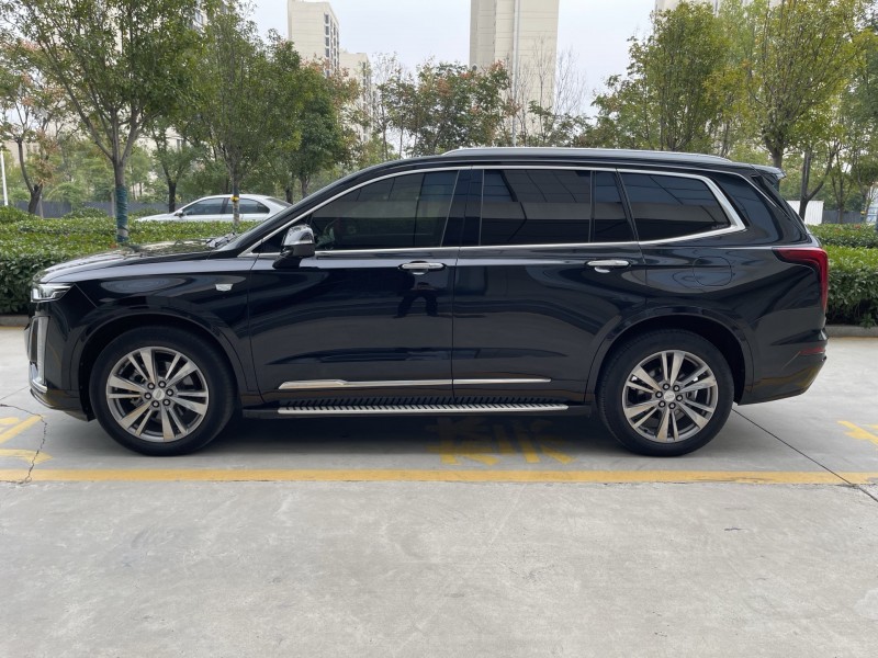 济宁21年凯迪拉克XT67