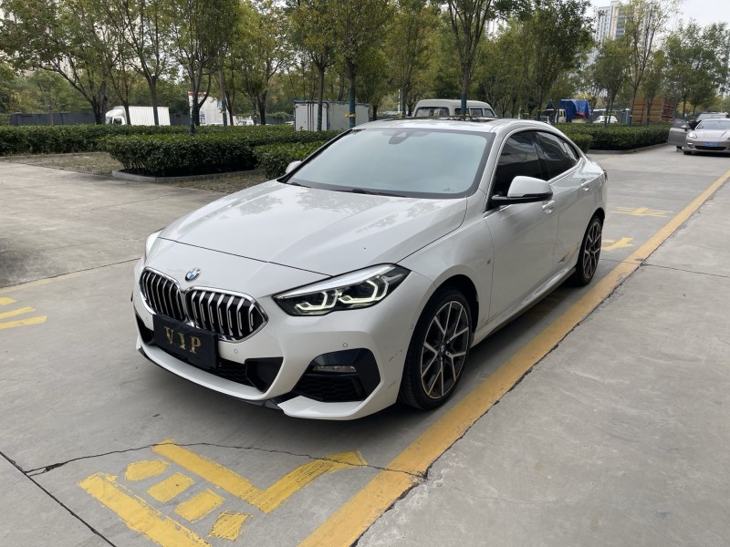 济宁24年宝马2系3