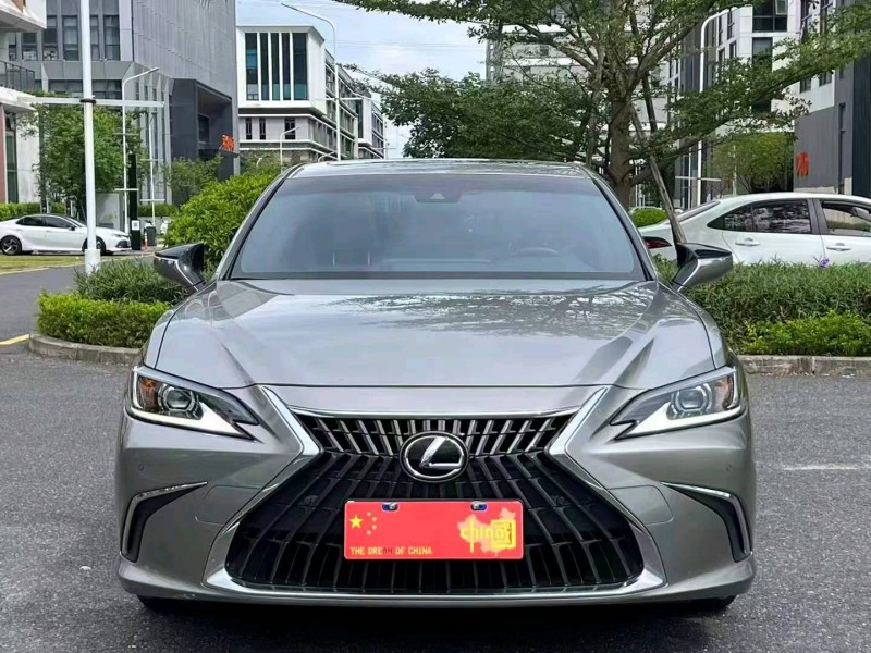广州23年雷克萨斯ES1