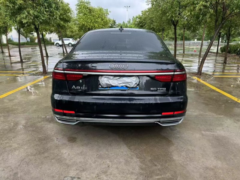 枣庄21年奥迪A8L9