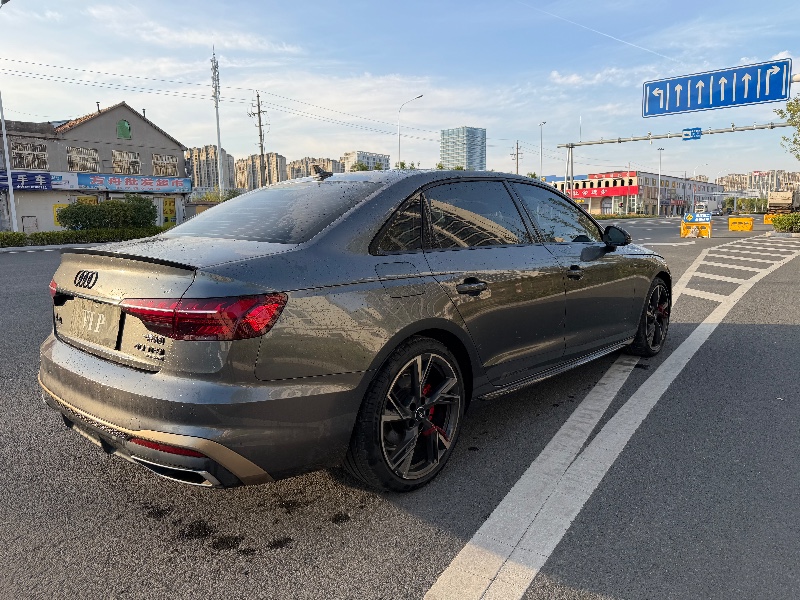 青岛24年奥迪A4L3