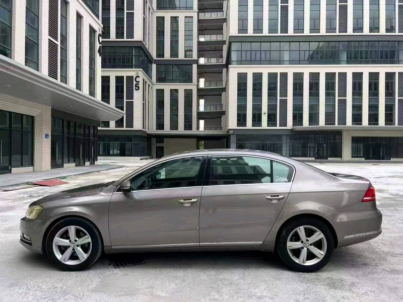 广州11年大众迈腾4