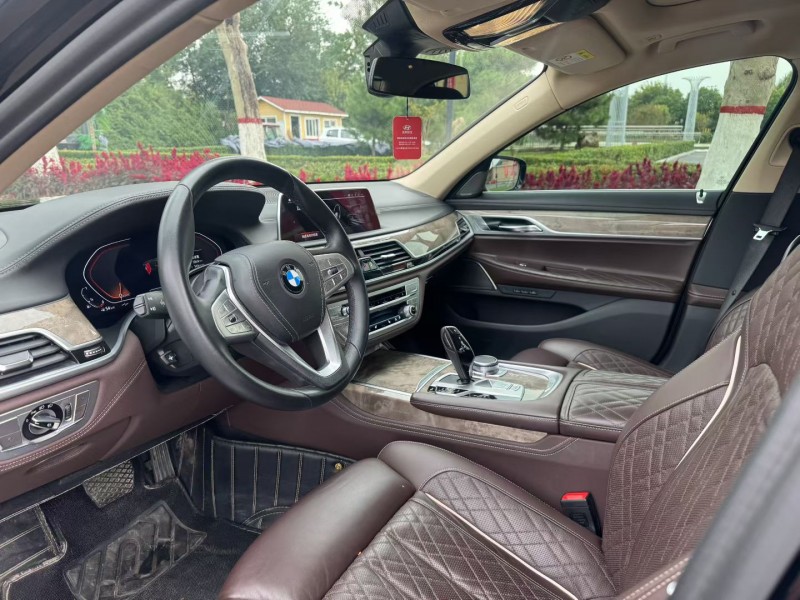 枣庄22年宝马7系4