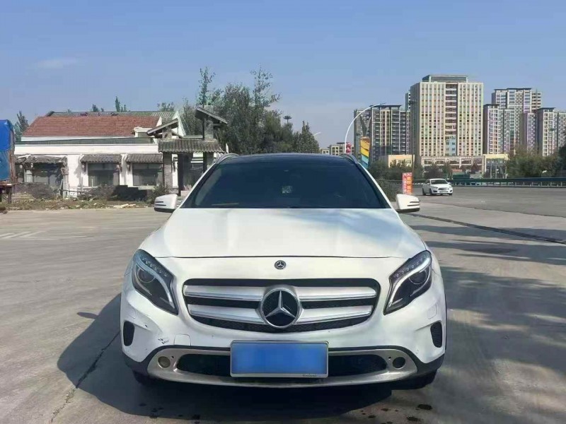 菏泽17年奔驰GLA1