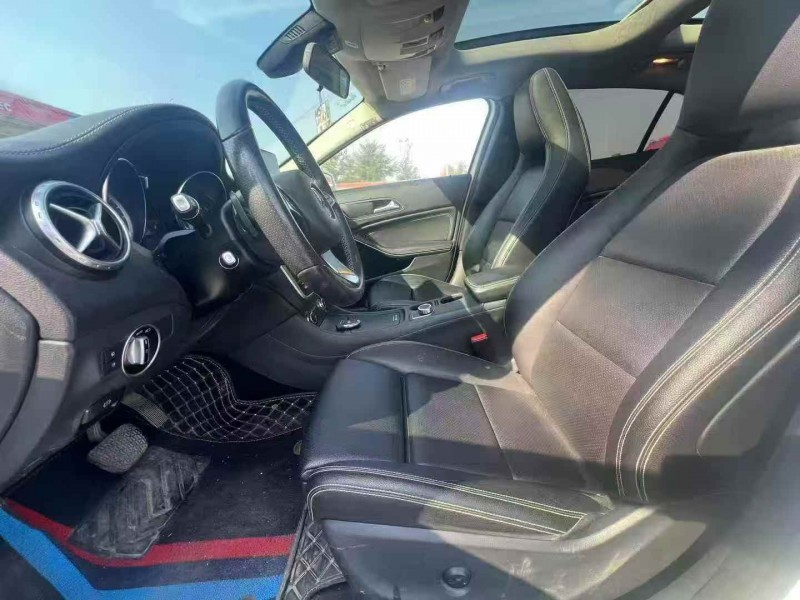 菏泽17年奔驰GLA5