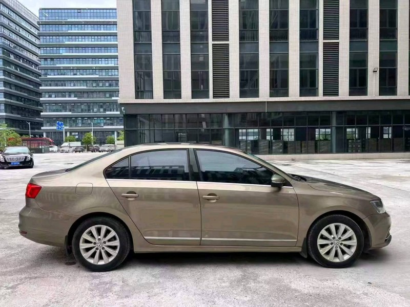 广州16年大众速腾6