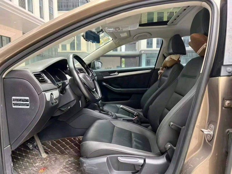 广州16年大众速腾8