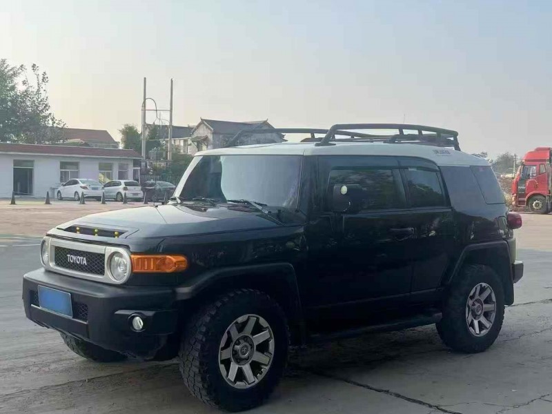 菏泽20年丰田兰德酷路泽2