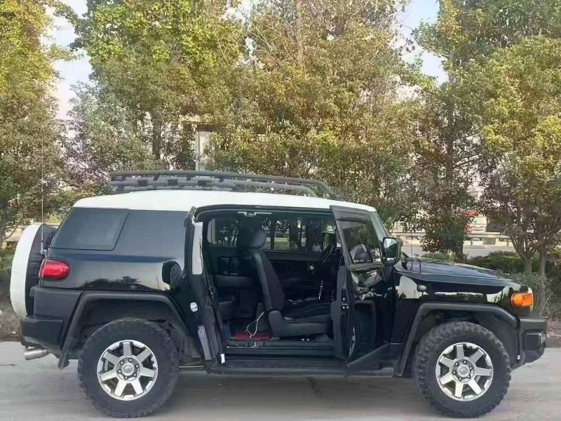 菏泽20年丰田兰德酷路泽6