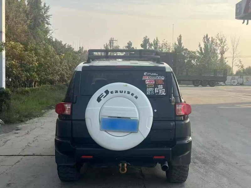 菏泽20年丰田兰德酷路泽9