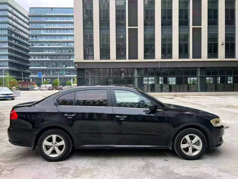 广州13年大众朗逸6