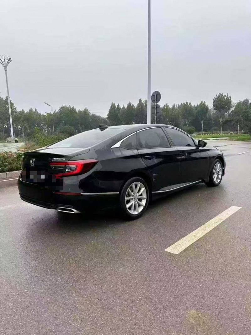 枣庄23年本田雅阁9