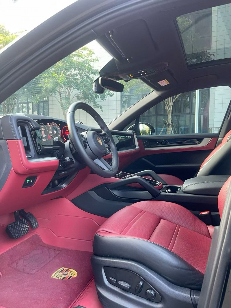 珠海24年保时捷卡宴5