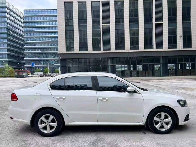 广州17年大众朗逸7