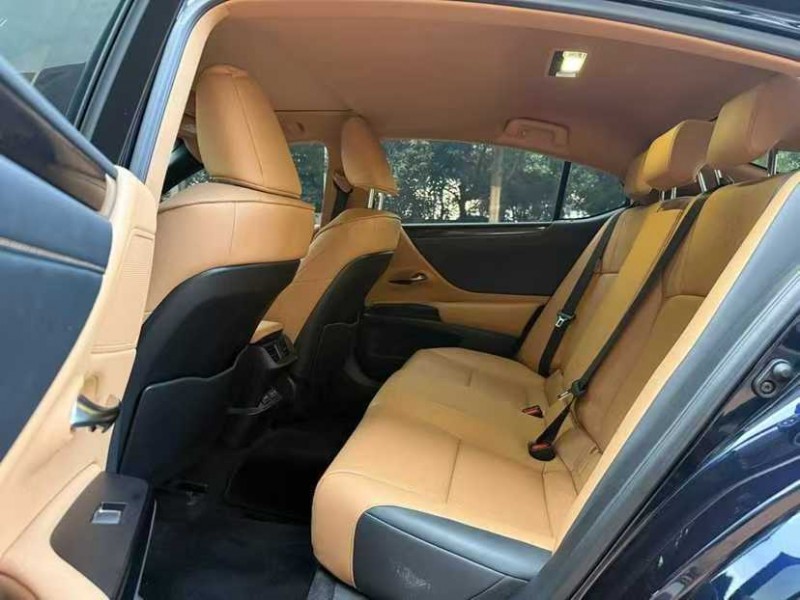 佛山23年雷克萨斯ES6