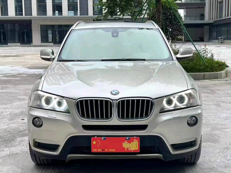 广州12年宝马X31