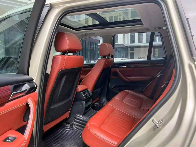 广州12年宝马X37