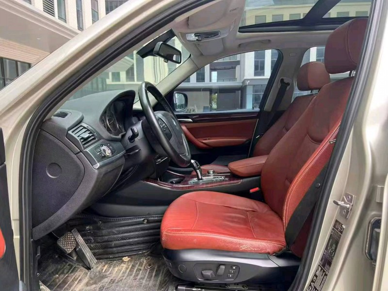 广州12年宝马X39