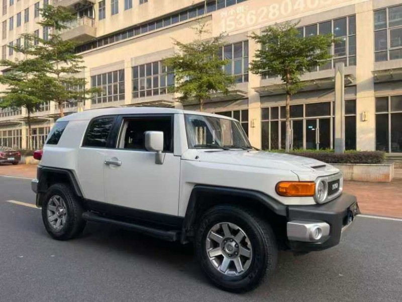 汕头18年丰田兰德酷路泽3