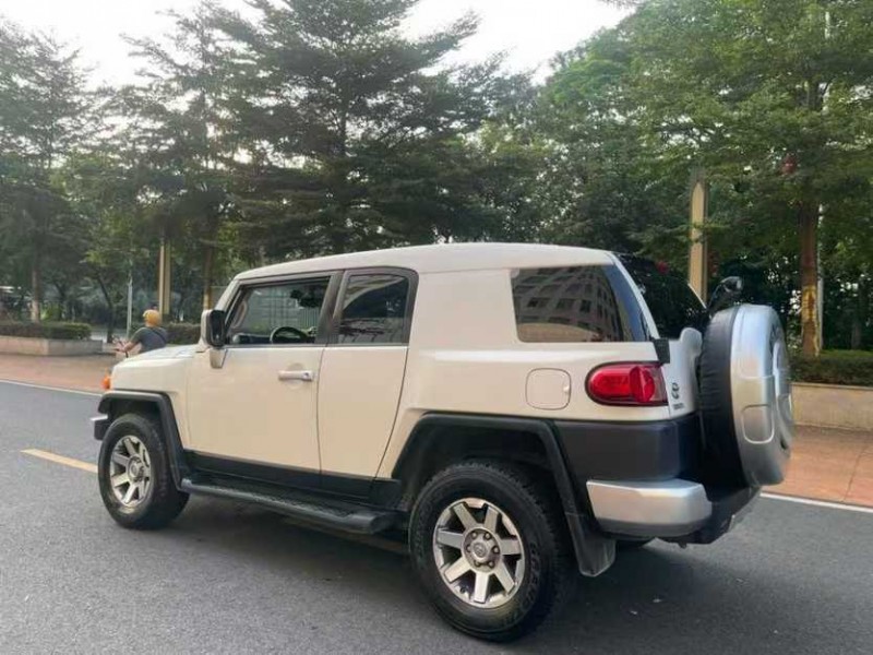 汕头18年丰田兰德酷路泽9