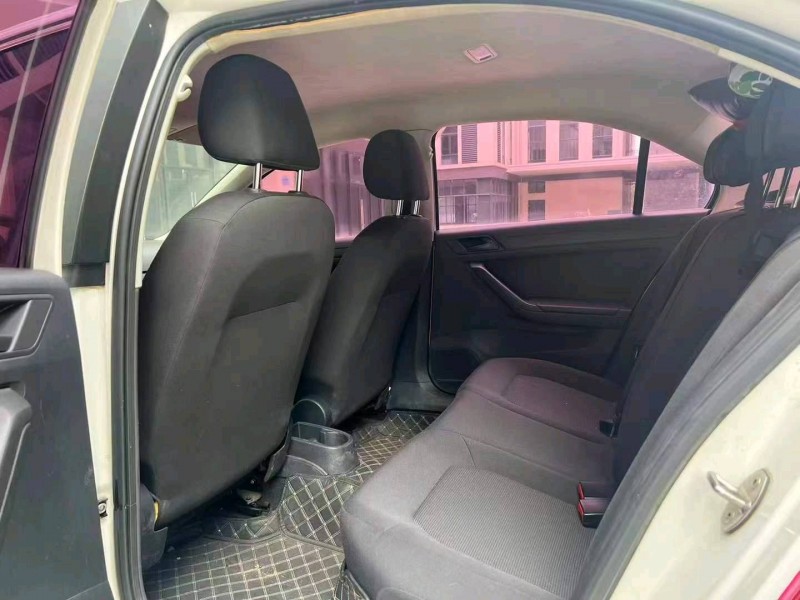 广州17年大众捷达8