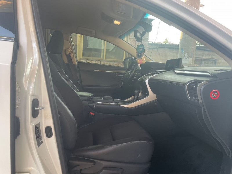 徐州20年雷克萨斯NX6