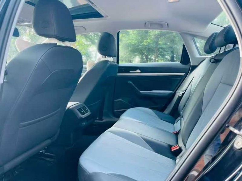 广州23年大众朗逸5