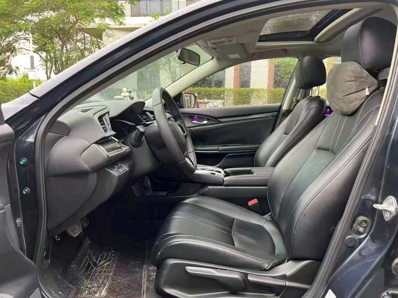 广州21年本田思域4