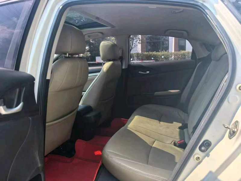 广州19年本田思域8