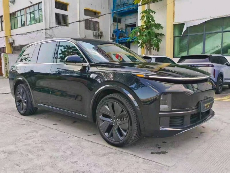 深圳25年理想L82