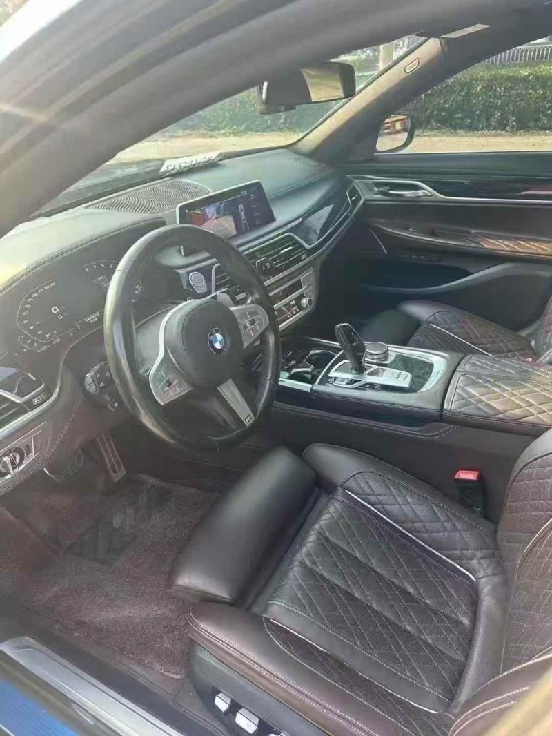 济南21年宝马7系6