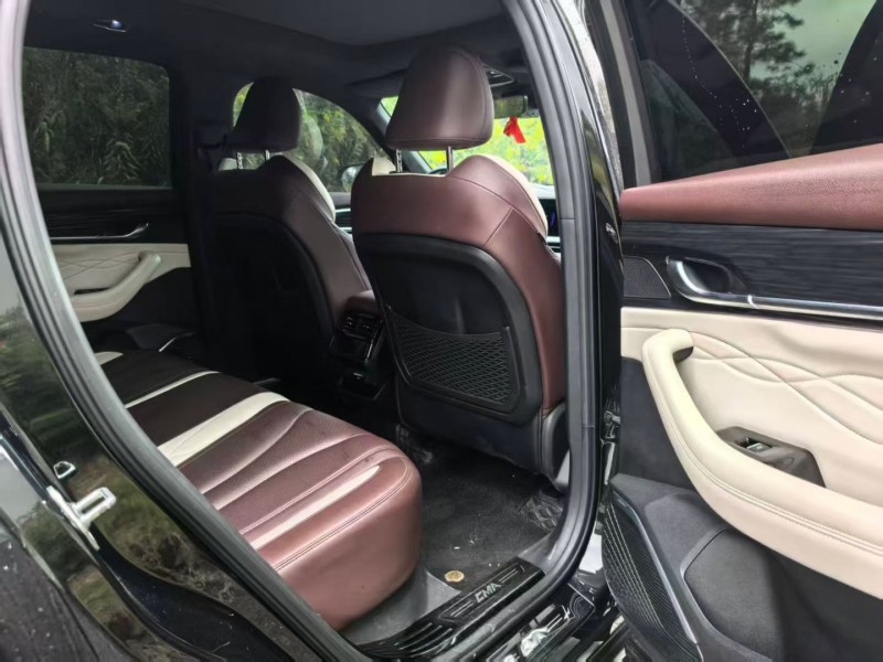 十堰22年吉利星越8