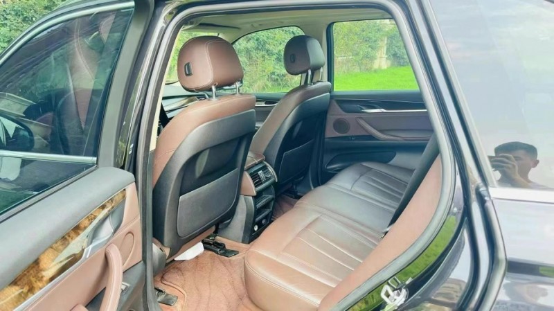 青岛17年宝马X58