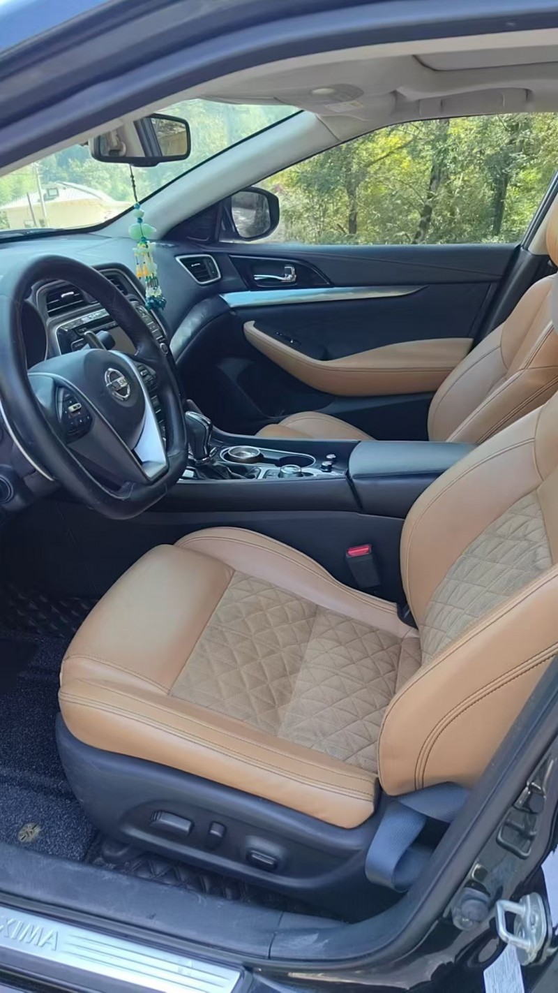 徐州16年日产西玛5