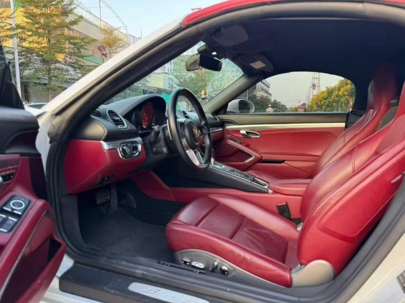 汕头17年保时捷7184