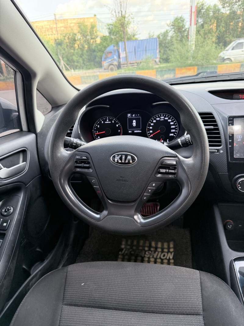 潮州16年起亚K36