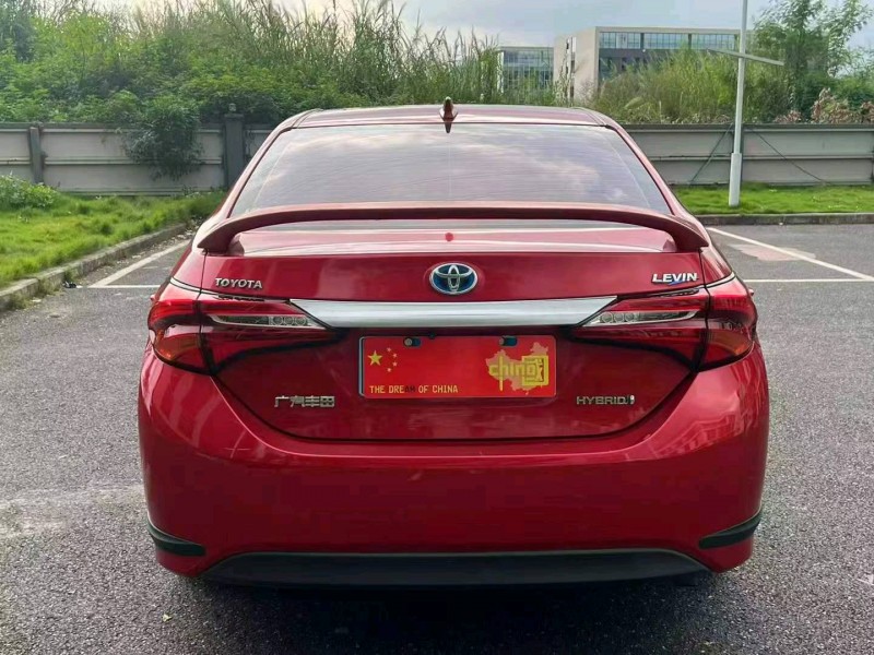 广州16年丰田雷凌5