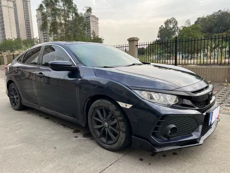 江门21年本田思域3