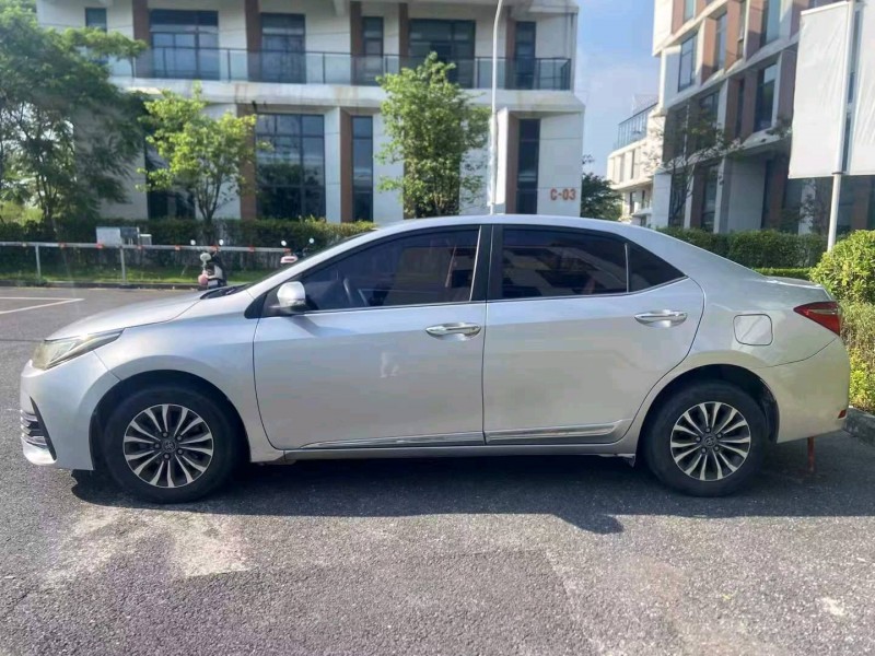 广州19年丰田卡罗拉9