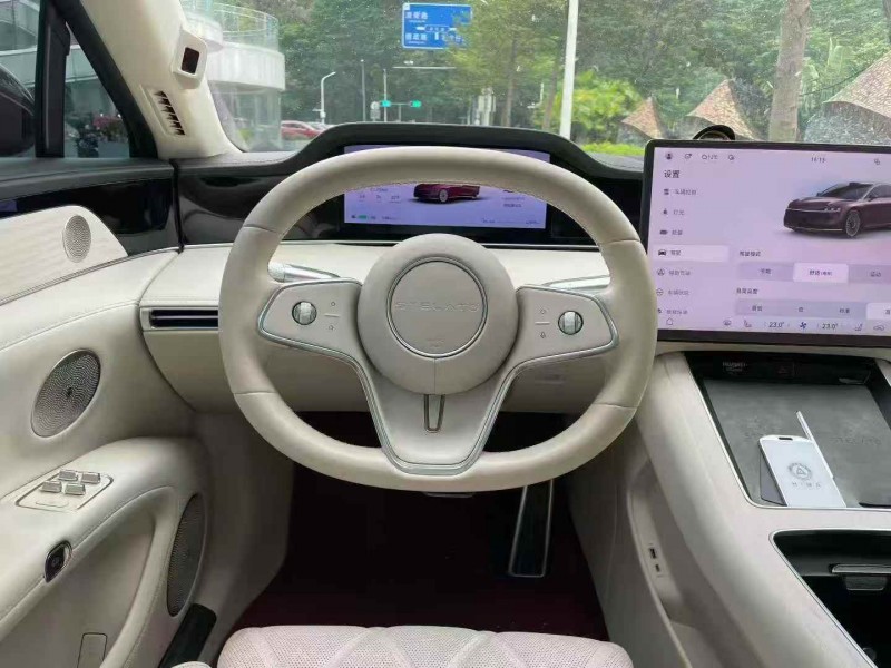 广州24年华为智选享界8