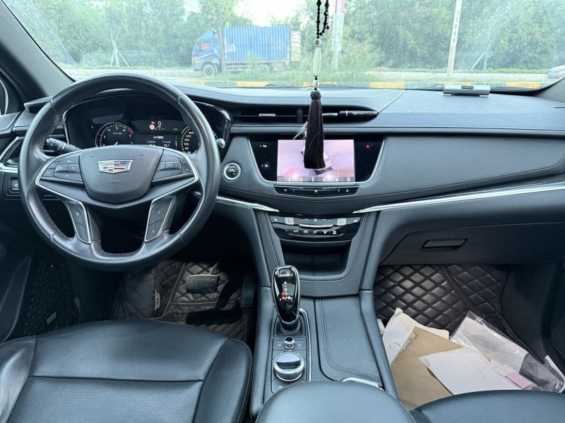 潮州20年凯迪拉克XT55