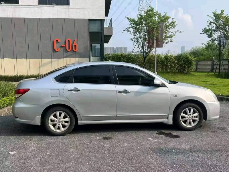 广州16年日产轩逸4