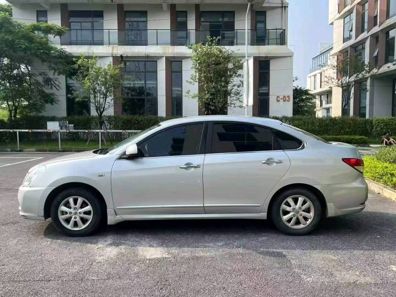 广州16年日产轩逸6