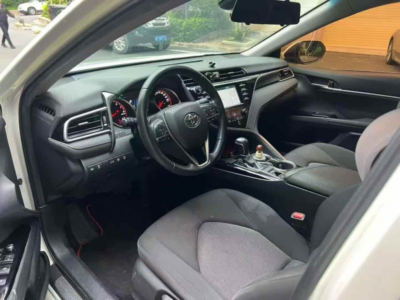 深圳18年丰田凯美瑞4